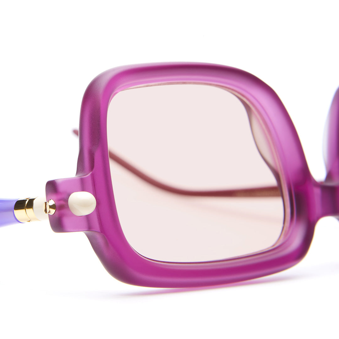 Kuboraum | Mask P2 | Fuchsia Matt