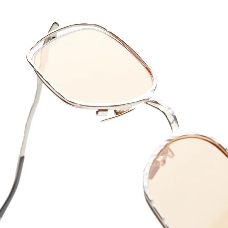 Kuboraum | Mask H22 | Silver