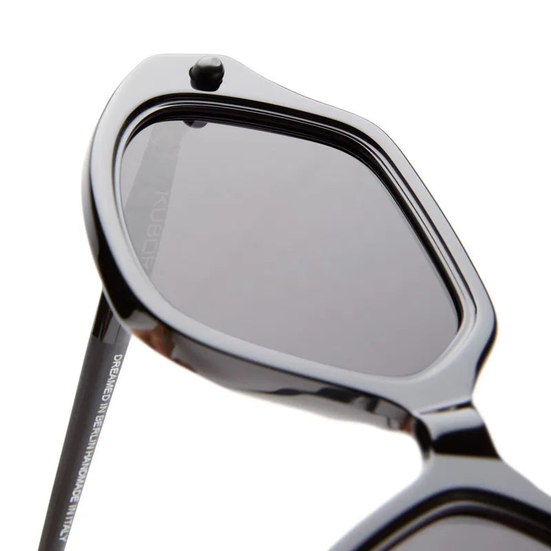 Kuboraum | Mask P20 | Black Shine