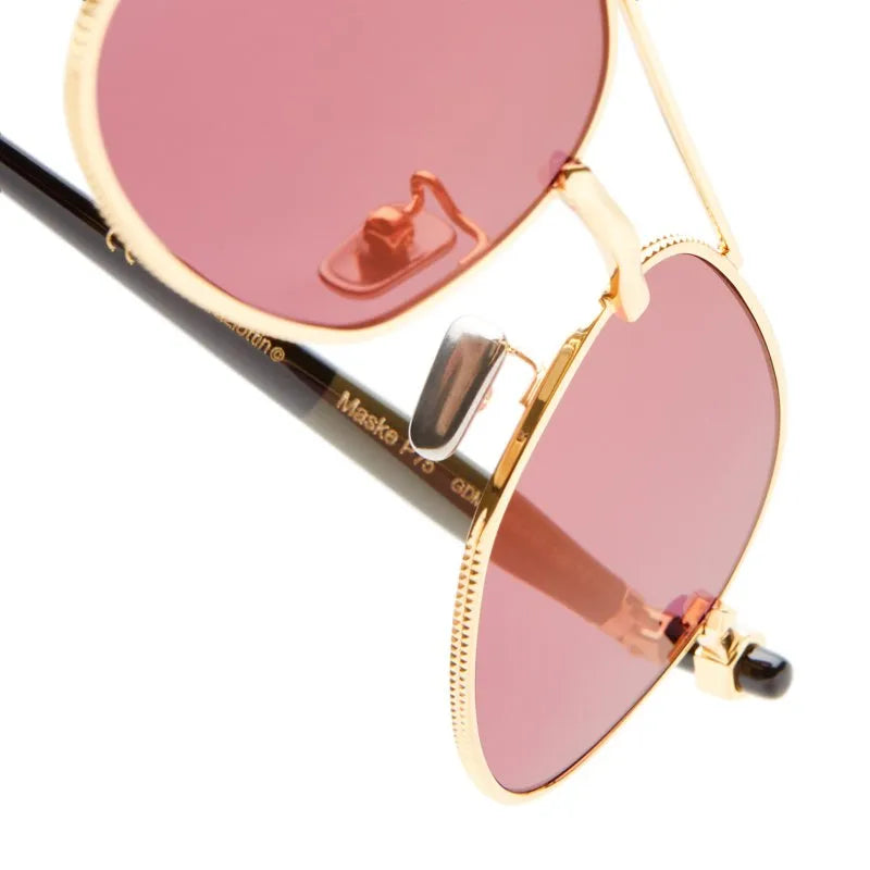 Kuboraum | Mask P75 | Gold